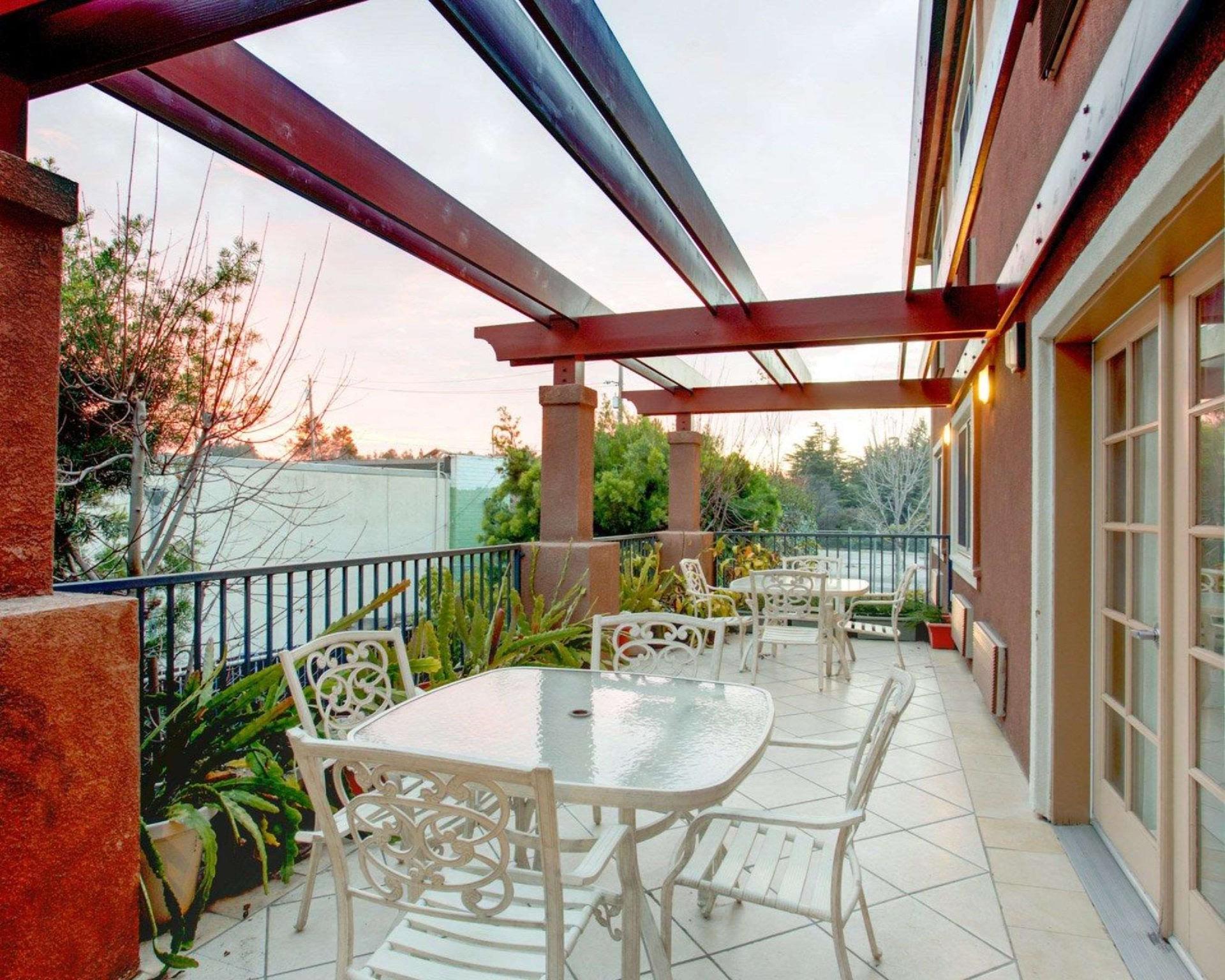 Holiday Inn Express & Suites Mountain View Silicon Valley By Ihg Exterior photo