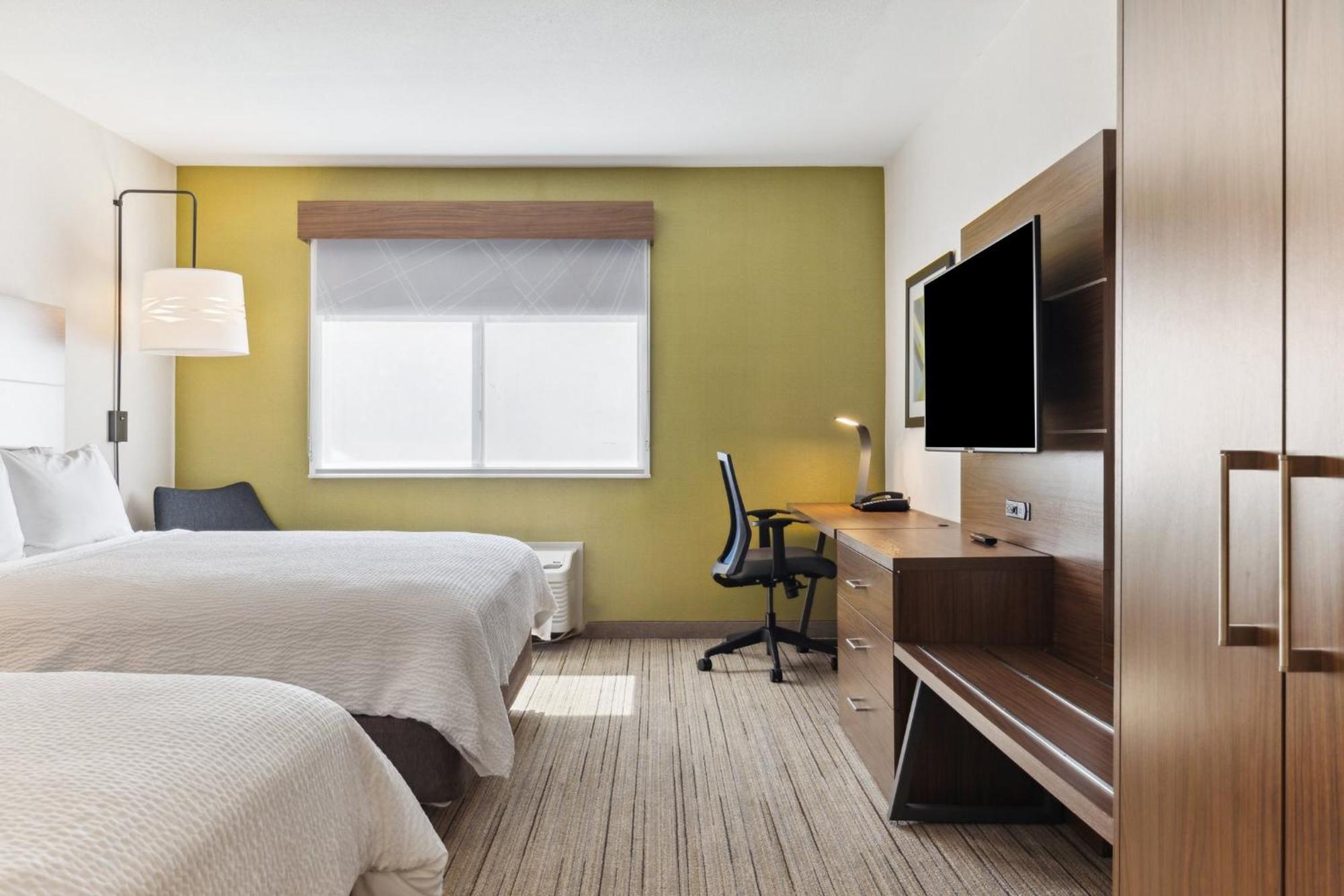 Holiday Inn Express & Suites Mountain View Silicon Valley By Ihg Exterior photo